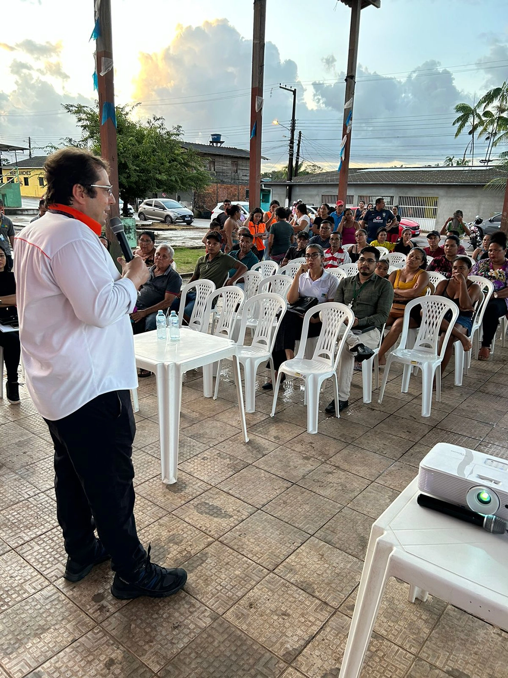 REUNIÃO COM MORADORES_INÍCIO DOS SERVIÇOS_MUTIRÃO_11 07 2024 (7)